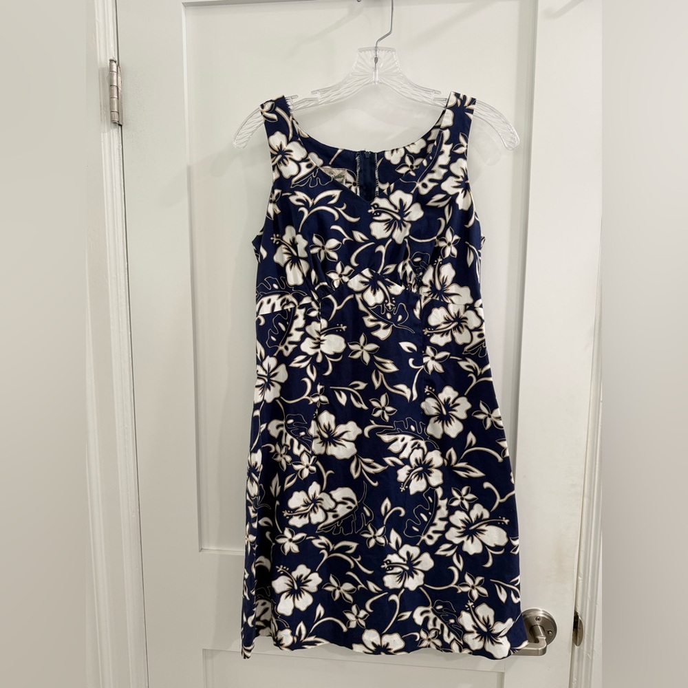 Hilo Hattie navy blue hibiscus print sleeveless short dress (has been altered)